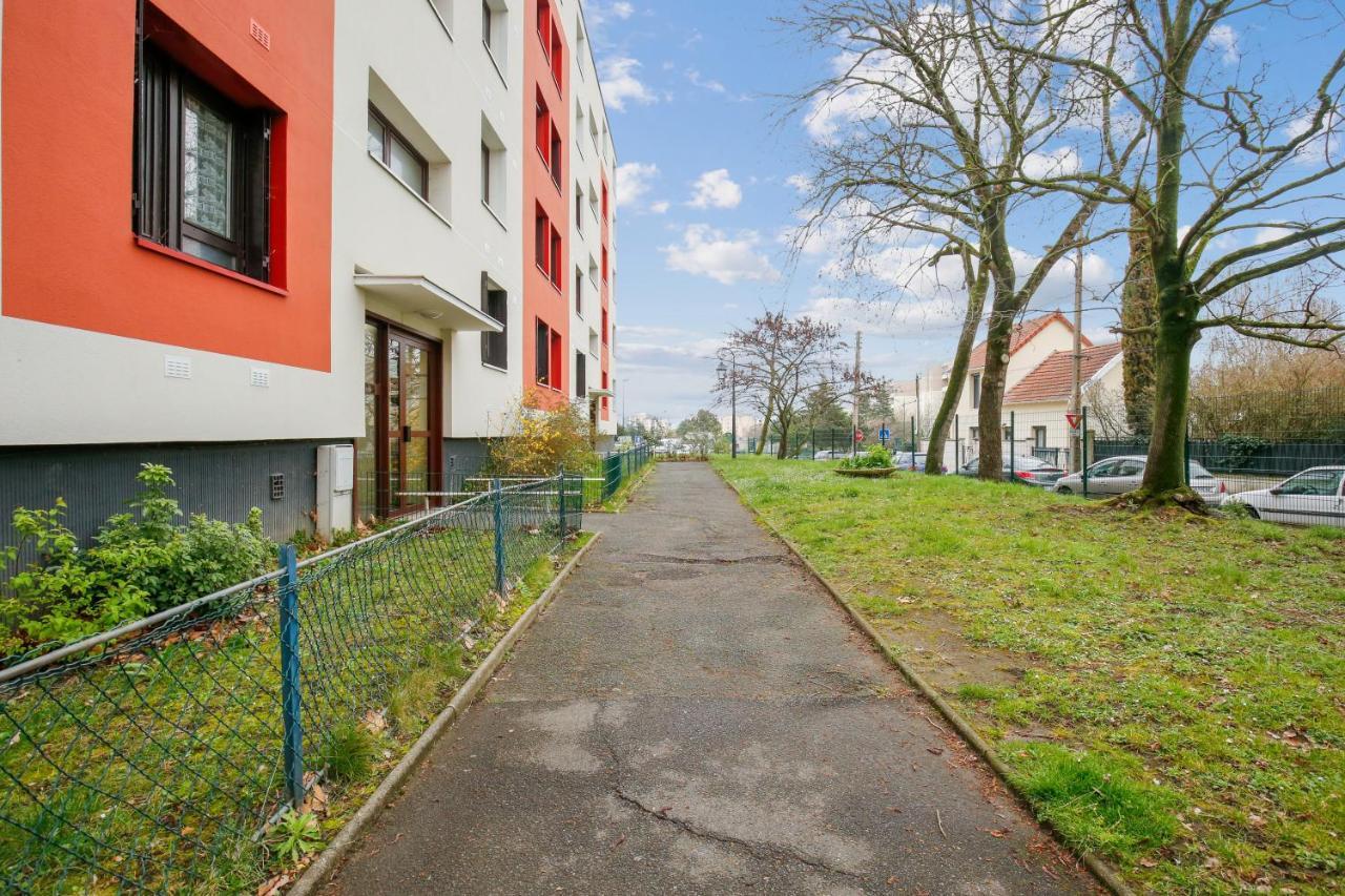 Budget Apart Near Paris Franconville  Exterior photo
